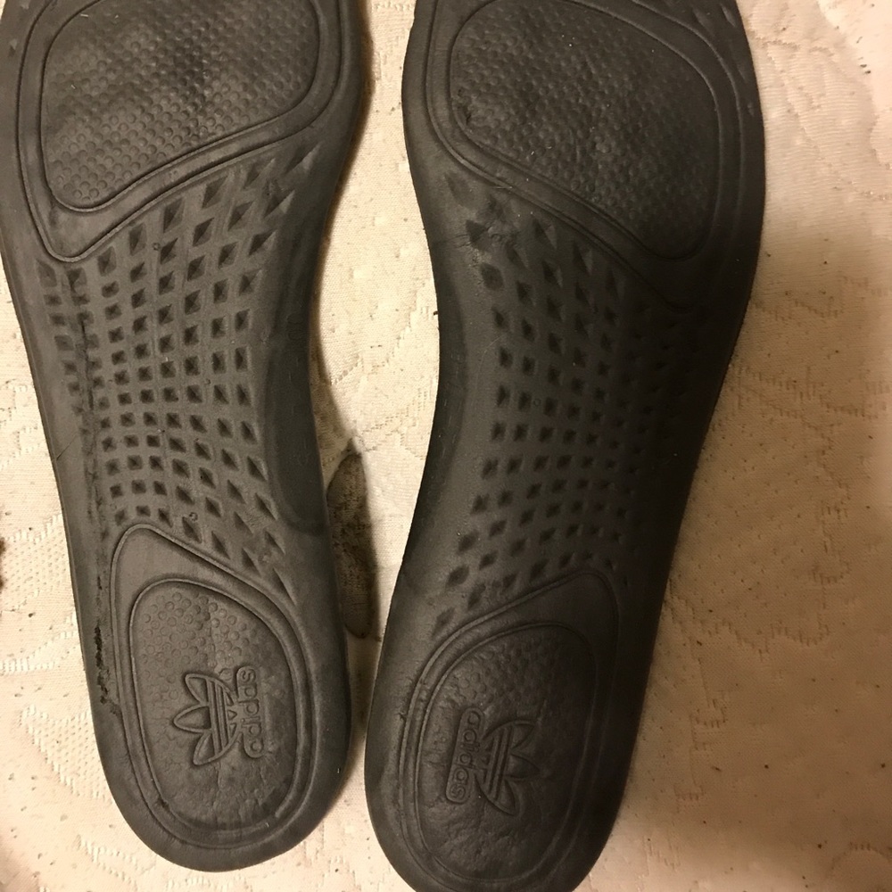 Yeezy boost 350 pirate black